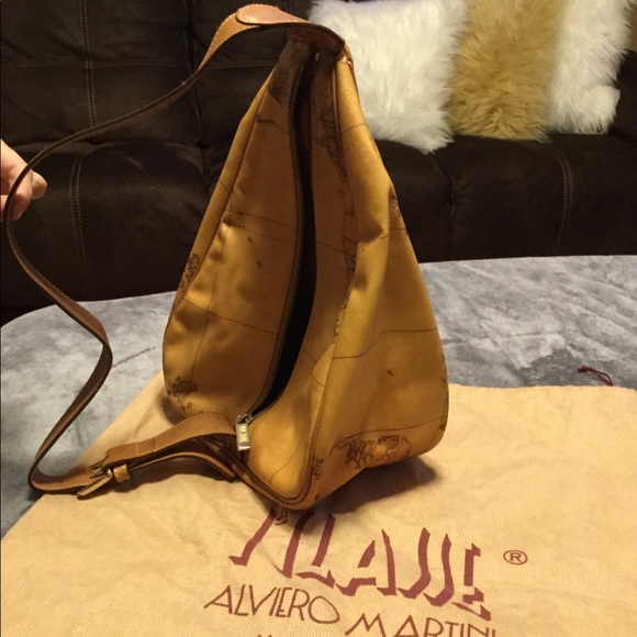 Alviero Martini 1A Classe - Picture 3 of 5